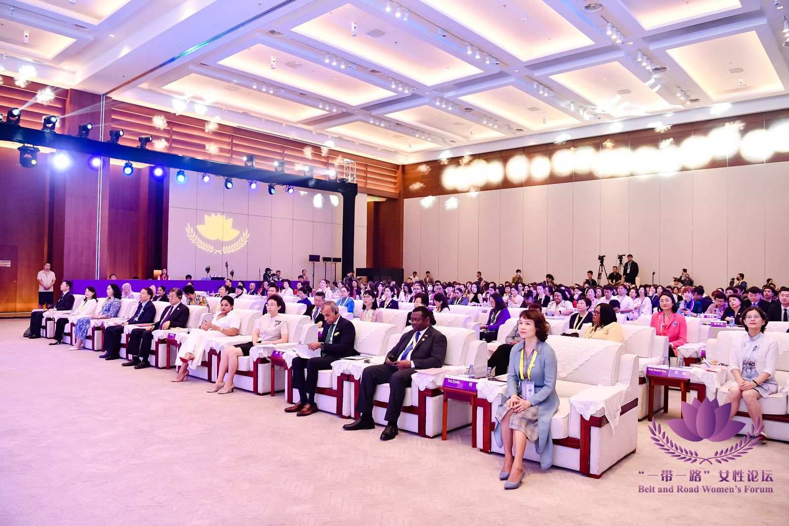 The 5<sup>th</sup> Belt and Road Women's Forum opens in Sanya, Hainan
